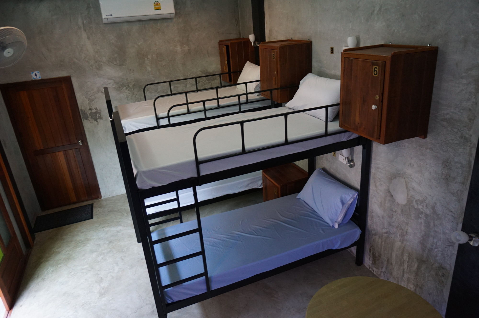 פרה נאקון סי איוטאיה Pk Hostel מראה חיצוני תמונה
